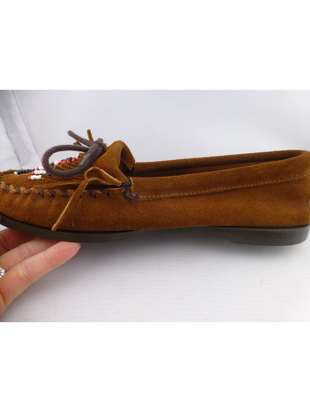 Minnetonka Moccasin Women's Size 8 Brown Suede Beaded Fringe Lace Up Flats - M22 - Picture 7 of 10